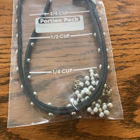 Misc jewelry (necklaces and bracelets) - Picture 13 of 13